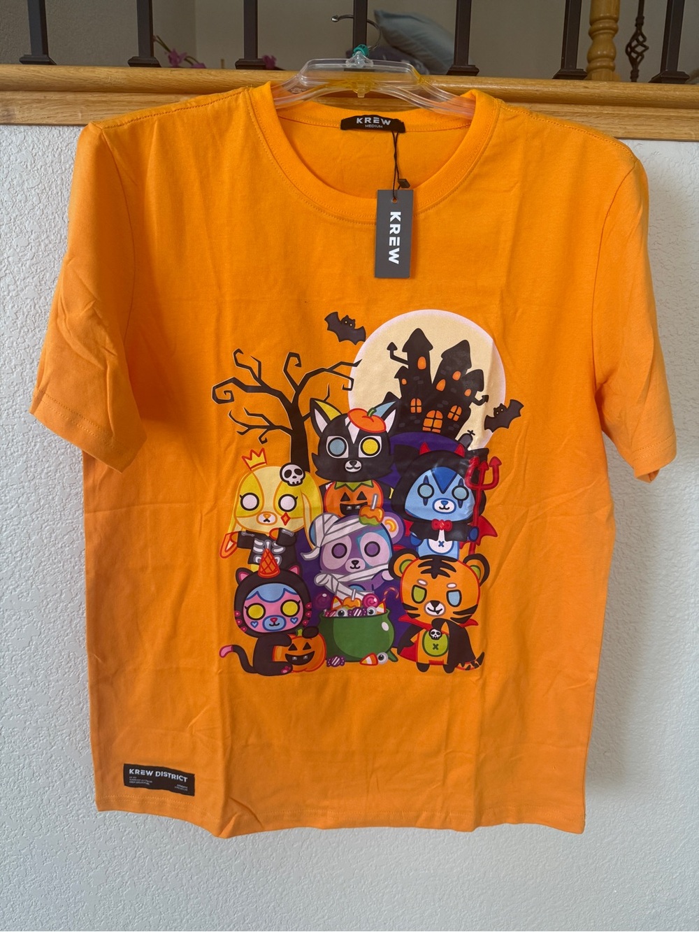 KREW Orange Halloween Graphic Tee Adult Medium New with Tags